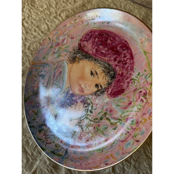 Edna Hibel "Le Marquis Maurice Pierre" Limited Edition Decorative Plate 6094/127 - Picture 2 of 11